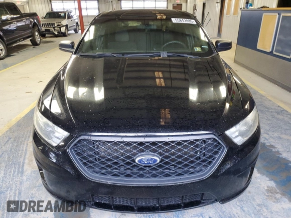 2017 Ford Police Interceptor with VIN 1FAHP2MT6HG123700, listed as a Copart auction lot 55842085 with 165,463 mi miles and Clean title. Bid and sale history available at DreamBid. Image 5.