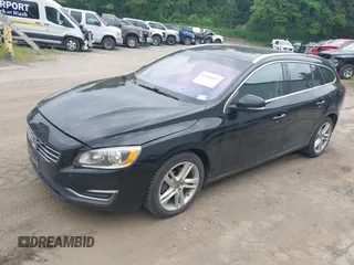 2015 Volvo V60 z VIN YV1612SB7F1208813, wystawiony jako IAAI lot #42436557 z przebiegiem 123 776 mil mil oraz . Historia ofert i sprzedaży dostępna na DreamBid. Obrazek 2.