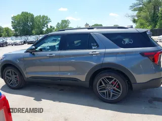 2025 Ford Explorer ST-Line with VIN 1FMUK8KH7SGB37620, listed as a IAAI auction lot 42553038 with 8,067 mi miles and . Bid and sale history available at DreamBid. Image 14.