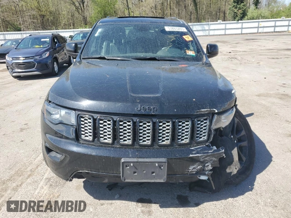 2017 Jeep Grand Cherokee Altitude z VIN 1C4RJFAGXHC828795, wystawiony jako Copart lot #53865265 z przebiegiem 65 152 mil mil oraz Szkoda całkowita • Salvage title. Historia ofert i sprzedaży dostępna na DreamBid. Obrazek 5.