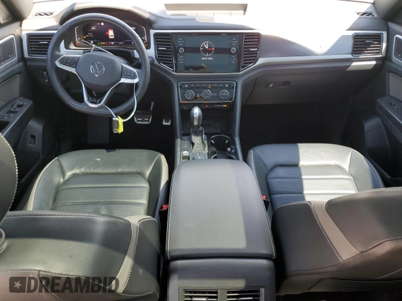 2023 Volkswagen Atlas SEL Premium R-Line z VIN 1V2FE2CA2PC207606, wystawiony jako Copart lot #55143205 z przebiegiem 35 704 mil mil oraz Szkoda całkowita • Salvage title. Historia ofert i sprzedaży dostępna na DreamBid. Obrazek 8.