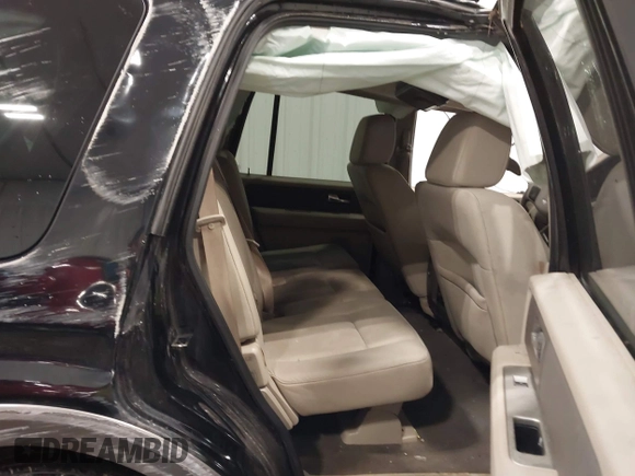 2007 Ford Expedition XLT with VIN 1FMFU15587LA56684, listed as a IAAI auction lot 41788809 with 253,156 mi miles and . Bid and sale history available at DreamBid. Image 8.
