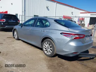 2020 Toyota Camry LE with VIN 4T1C11AK4LU302190, listed as a IAAI auction lot 41625262 with 61,337 mi miles. Bid and sale history available at carsss.com. Image 15.