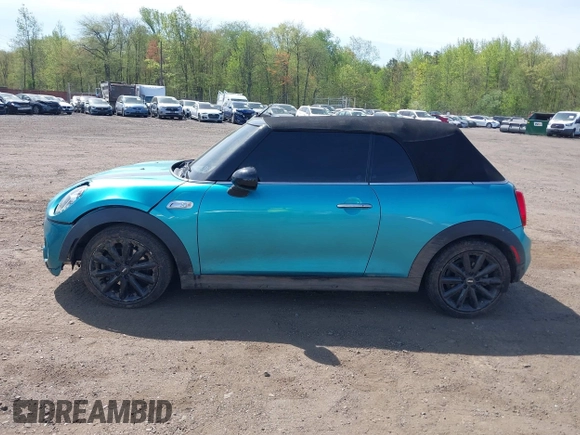2019 MINI Convertible Cooper S с VIN WMWWG9C54K3E41195, выставлен на аукционе IAAI как лот 42149191 с пробегом 80 033 миль миль и . История ставок и продаж доступна на DreamBid. Изображение 14.