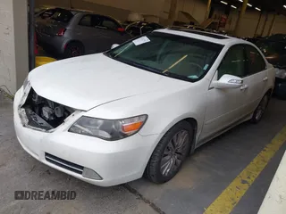 2011 Acura RL Technology with VIN JH4KB2F66BC000465, listed as a IAAI auction lot 41312767 with 129,418 mi miles and . Bid and sale history available at DreamBid. Image 2.