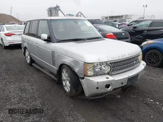 2006 Land Rover Range Rover HSE with VIN SALME15406A198918, listed as a IAAI auction lot 42377810 with 109,920 mi miles and . Bid and sale history available at DreamBid. Image 1.