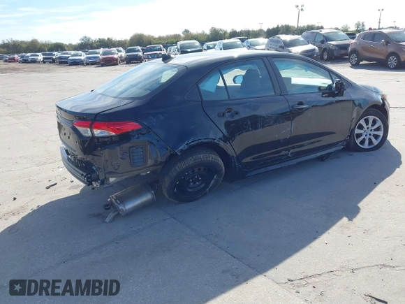 2025 Toyota Corolla LE z VIN 5YFB4MDEXSP261655, wystawiony jako IAAI lot #41429161 z przebiegiem 9 872 mil mil oraz . Historia ofert i sprzedaży dostępna na DreamBid. Obrazek 4.