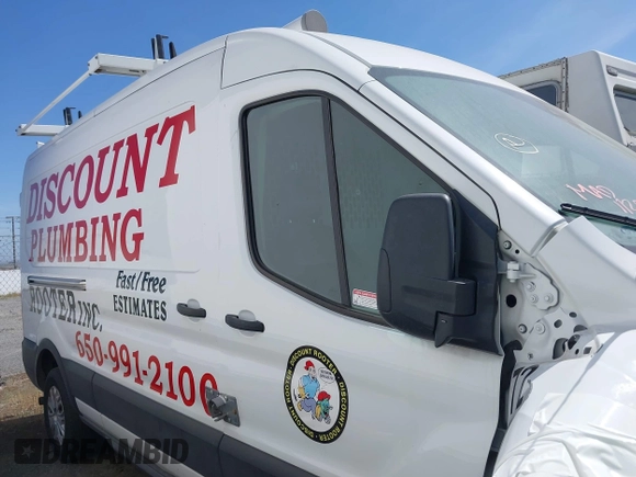 2022 Ford Transit Cargo with VIN 1FTBR1C80NKA05202, listed as a IAAI auction lot 42096686 with 75,302 mi miles and . Bid and sale history available at carsss.com. Image 13.