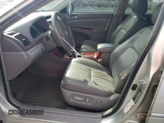 2005 Toyota Camry LE with VIN JTDBF32K450164320, listed as a Copart auction lot 53370805 with 233,932 mi miles and Salvage Title. Bid and sale history available at DreamBid. Image 7.