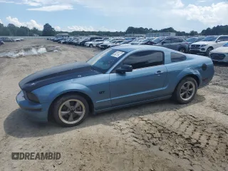 2006 Ford Mustang GT Deluxe with VIN 1ZVHT82H865215548, listed as a Copart auction lot 62557775 with 129,584 mi miles and Clean title. Bid and sale history available at DreamBid. Image 1.