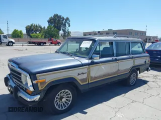 1988 Jeep Grand Wagoneer с VIN 1JCNJ15U8JT173185, выставлен на аукционе IAAI как лот 42337939 с пробегом 240 040 миль миль и . История ставок и продаж доступна на DreamBid. Изображение 6.