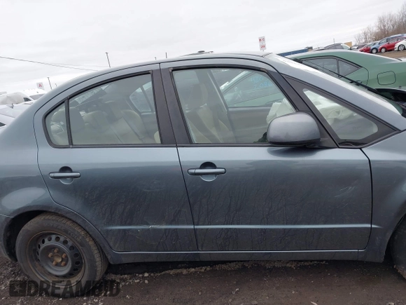 2008 Suzuki SX4 with VIN JS2YC412985103746, listed as a IAAI auction lot 42029023 with 123,154 mi miles. Bid and sale history available at carsss.com. Image 13.
