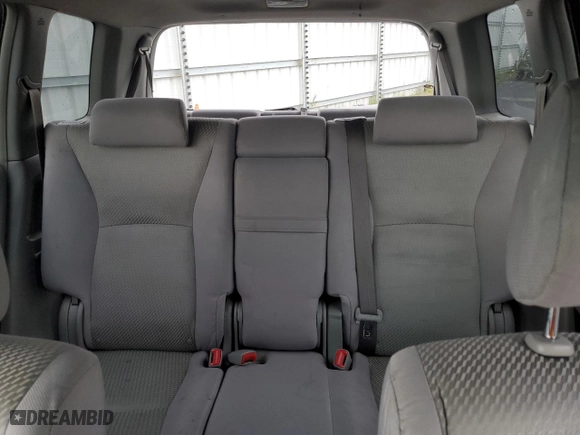 2005 Toyota Highlander with VIN JTEEP21A050126088, listed as a Copart auction lot 51311395 with 110,584 mi miles and Salvage Title. Bid and sale history available at carsss.com. Image 10.