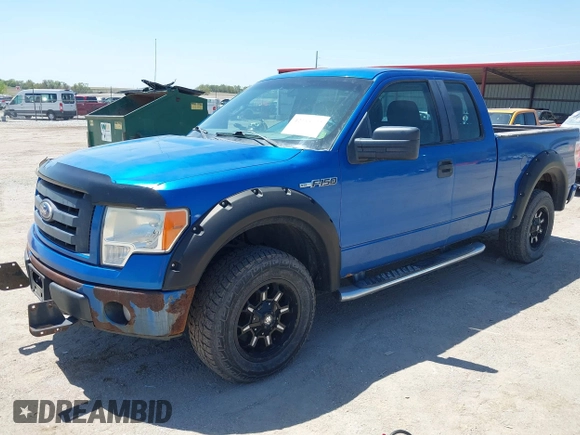 2010 Ford F-150 XL z VIN 1FTEX1EW9AKC34275, wystawiony jako IAAI lot #42183779 z przebiegiem 261 624 mil mil oraz . Historia ofert i sprzedaży dostępna na DreamBid. Obrazek 17.
