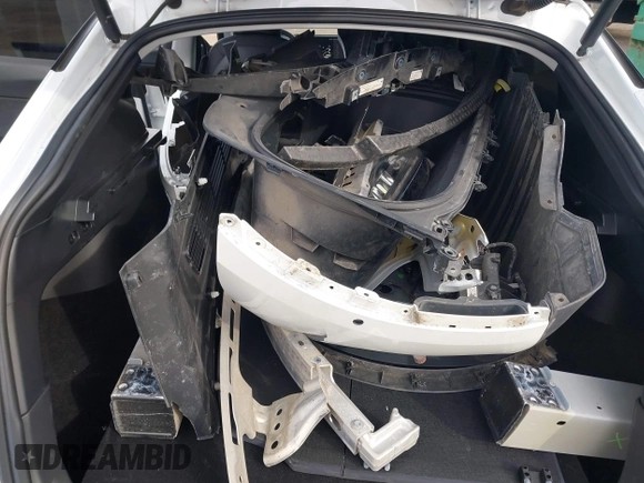 2021 Tesla Model Y Performance with VIN 5YJYGDEF1MF262930, listed as a IAAI auction lot 41606321 with 28,882 mi miles and . Bid and sale history available at DreamBid. Image 19.
