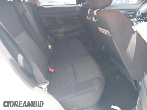 2011 Mitsubishi Outlander SE with VIN JA4AP4AU8BZ012589, listed as a IAAI auction lot 42316134 with 176,450 mi miles and . Bid and sale history available at DreamBid. Image 8.