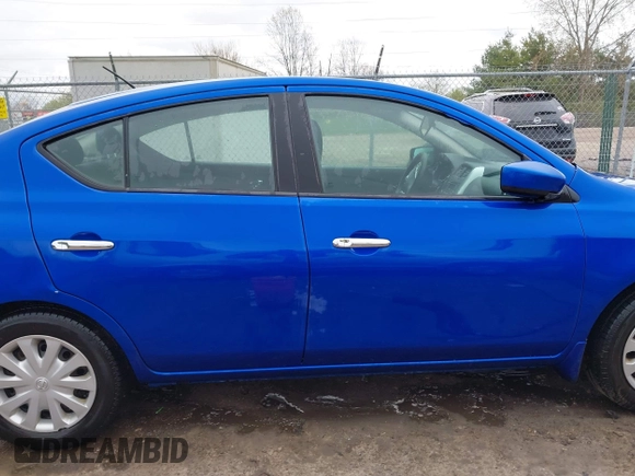 2015 Nissan Versa SV with VIN 3N1CN7AP8FL823227, listed as a IAAI auction lot 42039969 with 94,100 mi miles. Bid and sale history available at carsss.com. Image 14.
