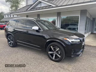 2016 Volvo XC90 T6 R-Design z VIN YV4A22PM2G1093365, wystawiony jako IAAI lot #42237013 z przebiegiem 210 069 mil mil oraz . Historia ofert i sprzedaży dostępna na DreamBid. Obrazek 1.