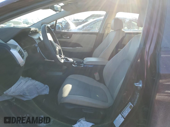 2018 Honda Clarity Plug-In Hybrid with VIN JHMZC5F11JC022972, listed as a Copart auction lot 38949914 with 72,740 mi miles. Bid and sale history available at carsss.com. Image 7.