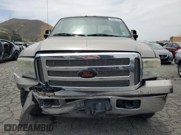 2006 Ford F-250 XL with VIN 1FTSX20566EA53924, listed as a Copart auction lot 56598195 with 237,387 mi miles and Salvage title. Bid and sale history available at DreamBid. Image 5.
