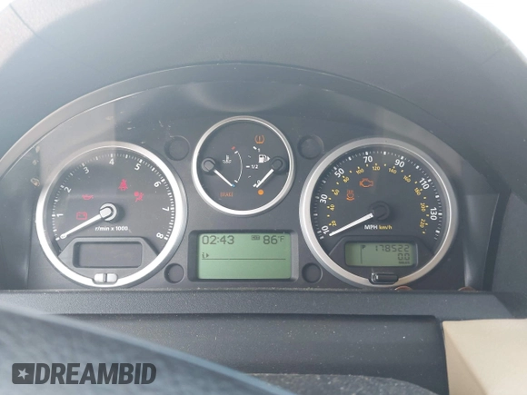 2008 Land Rover Range Rover Sport HSE with VIN SALSK25468A174051, listed as a IAAI auction lot 42537599 with 178,552 mi miles and . Bid and sale history available at DreamBid. Image 7.