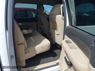 2007 Chevrolet Silverado 1500 LT w/1LT with VIN 3GCEC13J97G505483, listed as a IAAI auction lot 41911656 with 144,415 mi miles. Bid and sale history available at carsss.com. Image 8.