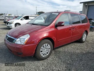 2011 Kia Sedona LX with VIN KNDMG4C72B6369858, listed as a Copart auction lot 70339124 with 165,640 mi miles and Salvage Title. Bid and sale history available at carsss.com. Image 1.