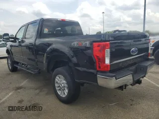 2018 Ford F-250 XL with VIN 1FT7W2B66JEB27124, listed as a Copart auction lot 63803635 with 35,378 mi miles and Salvage title. Bid and sale history available at DreamBid. Image 2.