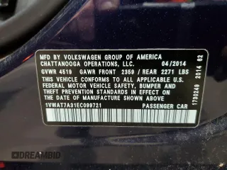2014 Volkswagen Passat Wolfsburg Edition z VIN 1VWAT7A31EC099721, wystawiony jako Copart lot #52241945 z przebiegiem 151 115 mil mil oraz Czysty tytuł • Clean title. Historia ofert i sprzedaży dostępna na DreamBid. Obrazek 12.