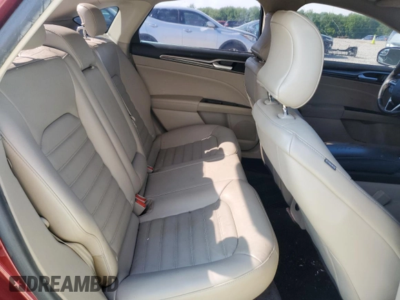 2017 Ford Fusion SE z VIN 3FA6P0HD1HR262320, wystawiony jako Copart lot #55850095 z przebiegiem 129 244 mil mil oraz Czysty tytuł • Clean title. Historia ofert i sprzedaży dostępna na DreamBid. Obrazek 10.