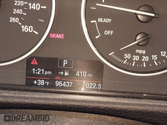 2016 BMW 3 Series 320i xDrive z VIN WBA8E5G59GNT93445, wystawiony jako IAAI lot #41515452 z przebiegiem 96 437 mil mil oraz . Historia ofert i sprzedaży dostępna na DreamBid. Obrazek 15.