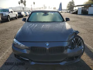 2012 BMW 3 Series 328i z VIN WBA3A5G59CNN65571, wystawiony jako Copart lot #51550195 z przebiegiem 111 036 mil mil oraz Szkoda całkowita • Salvage title. Historia ofert i sprzedaży dostępna na DreamBid. Obrazek 5.