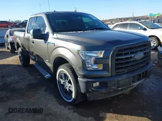 2017 Ford F-150 XL z VIN 1FTEX1EP8HKD35388, wystawiony jako IAAI lot #41636894 z przebiegiem 80 355 mil mil oraz . Historia ofert i sprzedaży dostępna na DreamBid. Obrazek 1.