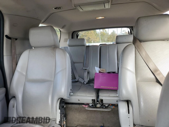 2014 Chevrolet Suburban LTZ with VIN 1GNSCKE02ER141764, listed as a Copart auction lot 85005524 with 234,019 mi miles and Salvage title. Bid and sale history available at DreamBid. Image 10.
