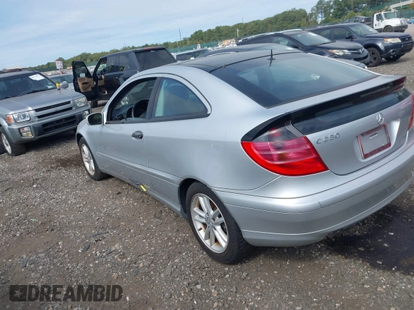 2002 Mercedes-Benz C 230/260/280/320 with VIN WDBRN47JX2A208428, listed as a IAAI auction lot 40392860 with 136,485 mi miles and . Bid and sale history available at DreamBid. Image 3.