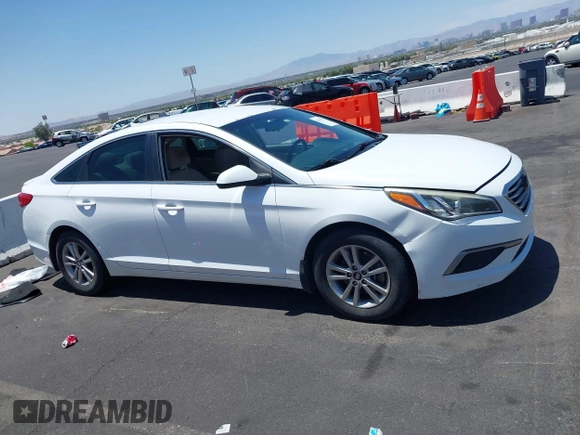 2016 Hyundai Sonata SE z VIN 5NPE24AF1GH412788, wystawiony jako IAAI lot #42391777 z przebiegiem 129 363 mil mil oraz . Historia ofert i sprzedaży dostępna na DreamBid. Obrazek 13.