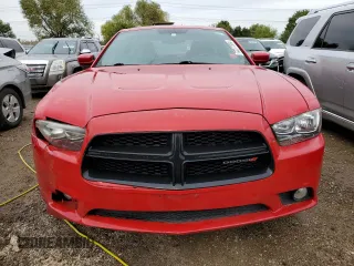 2013 Dodge Charger SXT z VIN 2C3CDXJG3DH555942, wystawiony jako Copart lot #72277534 z przebiegiem 163 941 mil mil oraz Szkoda całkowita • Salvage title. Historia ofert i sprzedaży dostępna na DreamBid. Obrazek 5.