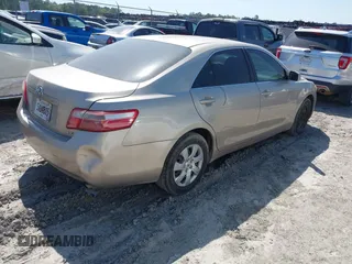 2008 Toyota Camry LE with VIN 4T1BE46K18U772114, listed as a IAAI auction lot 41983497 with 278,951 mi miles. Bid and sale history available at carsss.com. Image 4.