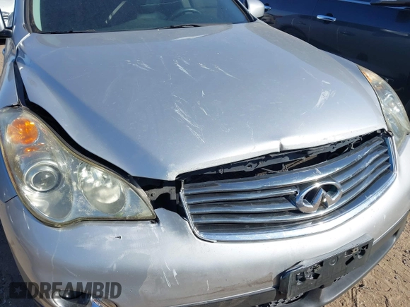 2008 Infiniti EX Journey with VIN JNKAJ09F88M351489, listed as a IAAI auction lot 42511473 with 211,125 mi miles and . Bid and sale history available at DreamBid. Image 6.
