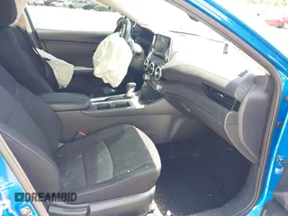 2024 Nissan Sentra SV with VIN 3N1AB8CV6RY343650, listed as a IAAI auction lot 42126890 with 22,633 mi miles and . Bid and sale history available at DreamBid. Image 5.