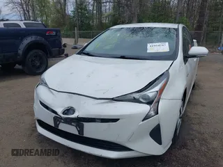 2017 Toyota Prius Two with VIN JTDKARFU1H3533778, listed as a IAAI auction lot 41958787 with 186,745 mi miles and . Bid and sale history available at DreamBid. Image 6.