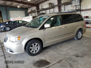 2012 Chrysler Town & Country Touring z VIN 2C4RC1BG3CR383635, wystawiony jako Copart lot #56186855 z przebiegiem 201 170 mil mil oraz Szkoda całkowita • Salvage title. Historia ofert i sprzedaży dostępna na DreamBid. Obrazek 1.