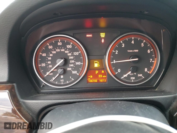 2013 BMW 3 Series 328i with VIN WBAKE3C58DE771511, listed as a Copart auction lot 82279174 with 106,193 mi miles and Salvage Title. Bid and sale history available at DreamBid. Image 9.