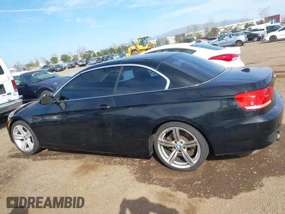 2008 BMW 3 Series 335i with VIN WBAWL73568PX59639, listed as a IAAI auction lot 41729941 with 241,931 mi miles and . Bid and sale history available at carsss.com. Image 14.