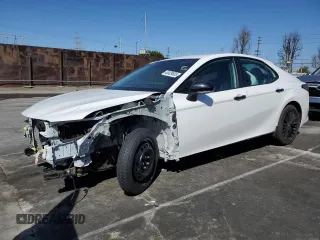 2022 Toyota Camry SE with VIN 4T1G11AK9NU031406, listed as a Copart auction lot 48429805 with 28,448 mi miles and Salvage Title. Bid and sale history available at carsss.com. Image 1.
