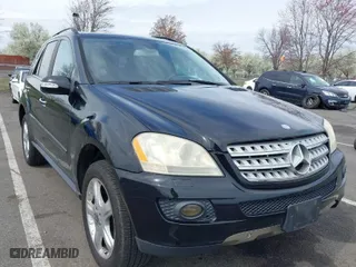 2008 Mercedes-Benz M-Class 3.5L with VIN 4JGBB86E48A389960, listed as a IAAI auction lot 41971522 with NaN miles. Bid and sale history available at carsss.com. Image 1.