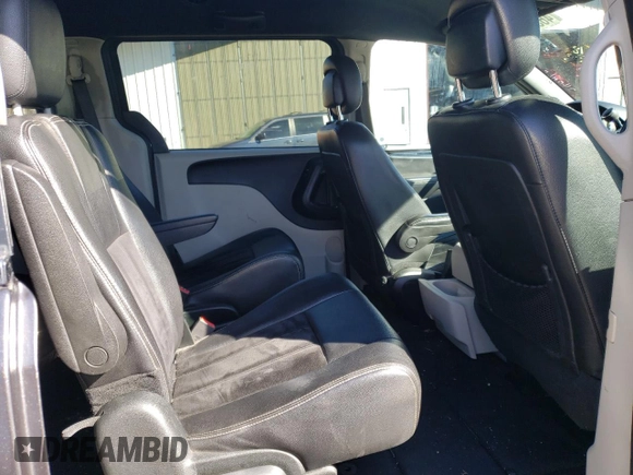 2018 Dodge Grand Caravan SXT with VIN 2C4RDGCGXJR325632, listed as a Copart auction lot 46326655 with 128,692 mi miles and Clean Title. Bid and sale history available at DreamBid. Image 11.