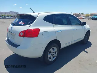 2011 Nissan Rogue SV with VIN JN8AS5MT1BW190511, listed as a IAAI auction lot 42152445 with 153,986 mi miles. Bid and sale history available at carsss.com. Image 4.