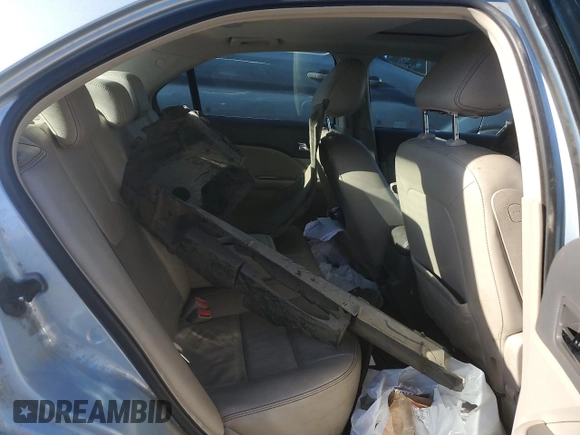 2010 Ford Fusion Hybrid with VIN 3FADP0L36AR288813, listed as a Copart auction lot 52039765 with 184,238 mi miles and Salvage title. Bid and sale history available at DreamBid. Image 10.