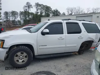 2008 Chevrolet Tahoe LTZ with VIN 1GNFK130X8R117959, listed as a IAAI auction lot 41335107 with 354,000 mi miles and . Bid and sale history available at DreamBid. Image 14.